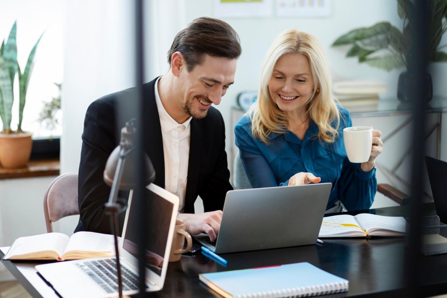 Sessione di scrittura collettiva durante uno dei primi workshop lurexiafond a Catania